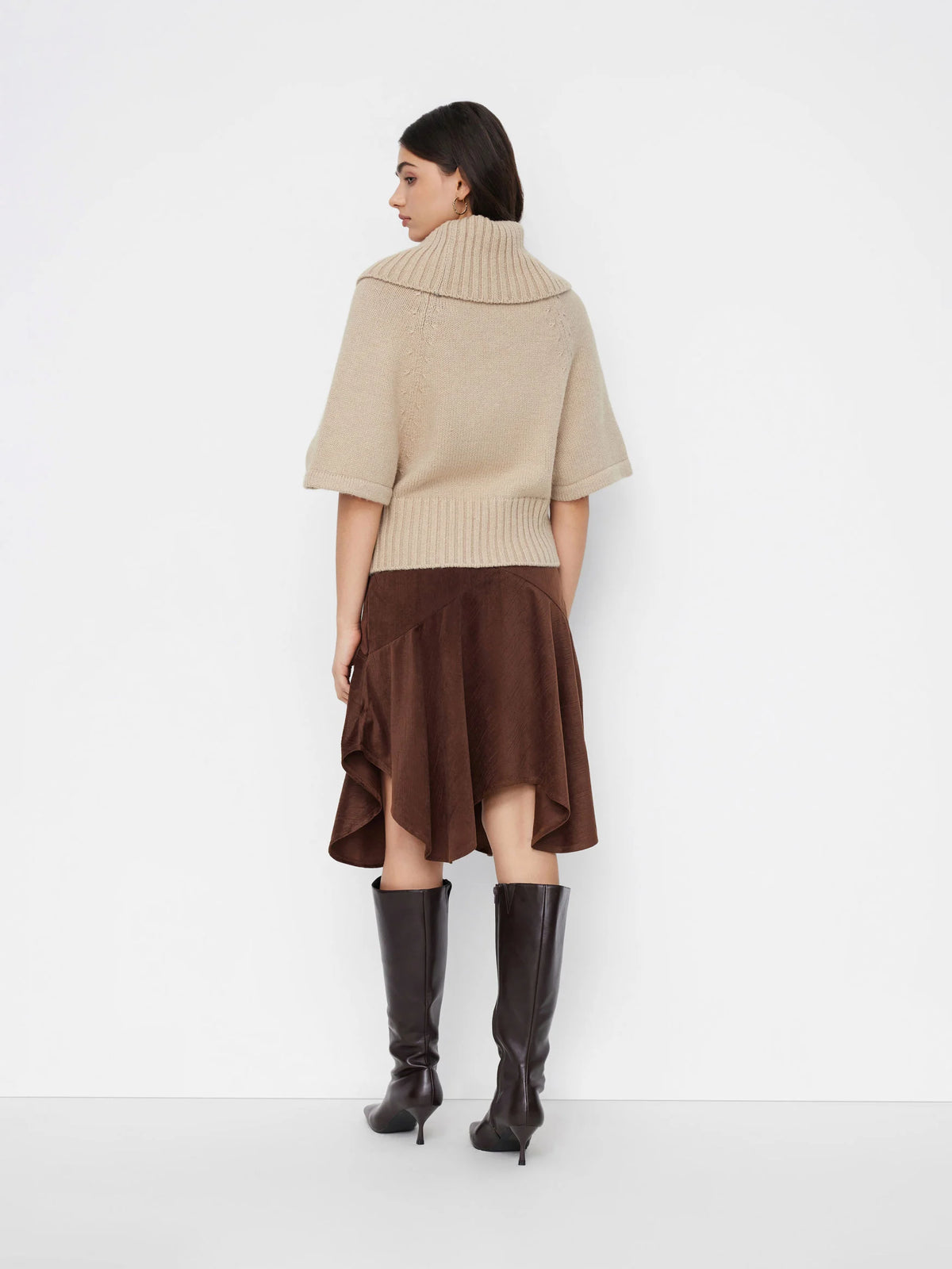 Capucine sweater in beige, back view